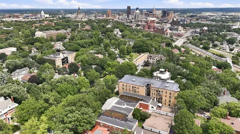 456 Summit Avenue Saint Paul MN 55102