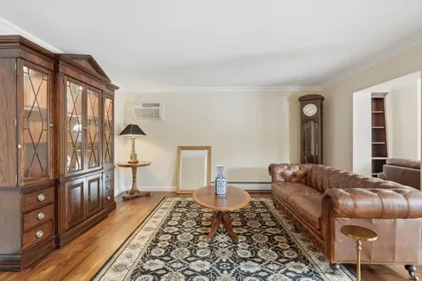 456 Summit Avenue Saint Paul MN 55102