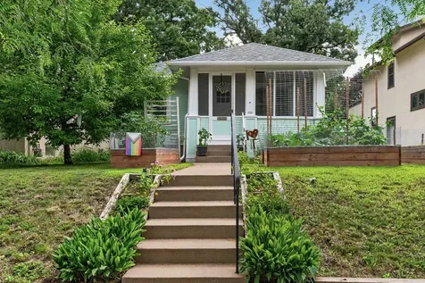 2555 Mckinley Street NE Minneapolis MN 55418