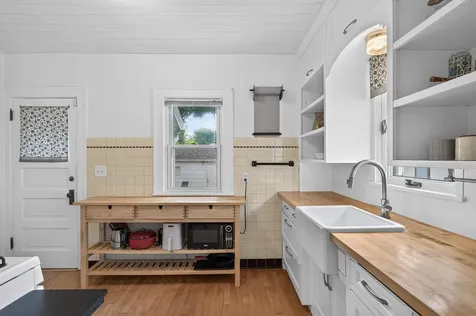2555 Mckinley Street NE Minneapolis MN 55418