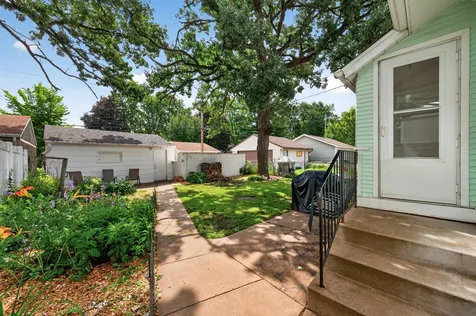 2555 Mckinley Street NE Minneapolis MN 55418