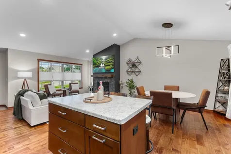 3993 Stone Point Drive NE Rochester MN 55906