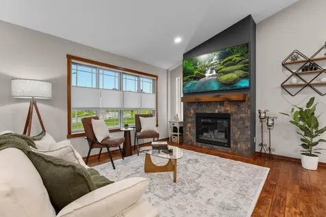 3993 Stone Point Drive NE Rochester MN 55906