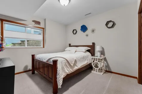 3993 Stone Point Drive NE Rochester MN 55906
