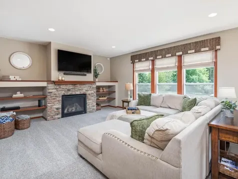 1631 Sparrow Road Waconia MN 55387