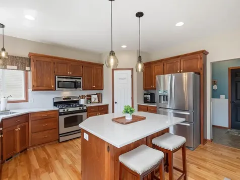 1631 Sparrow Road Waconia MN 55387