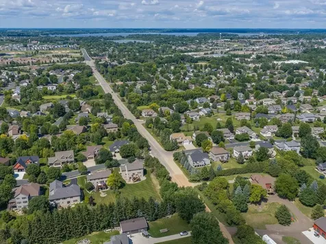 1631 Sparrow Road Waconia MN 55387