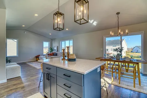 6807 Belding Drive South Fargo ND 58104