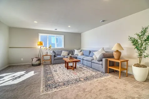 6807 Belding Drive South Fargo ND 58104