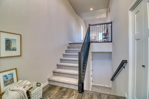 6807 Belding Drive South Fargo ND 58104