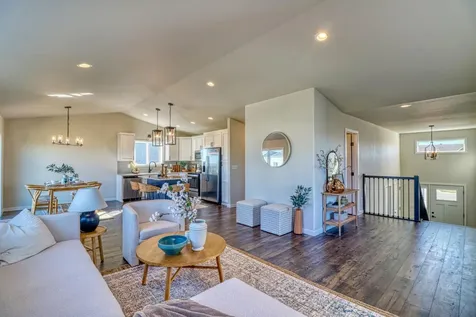 6807 Belding Drive South Fargo ND 58104