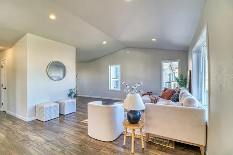 6807 Belding Drive South Fargo ND 58104