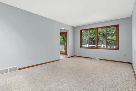5915 Hidden Oaks Circle SE Prior Lake MN 55372