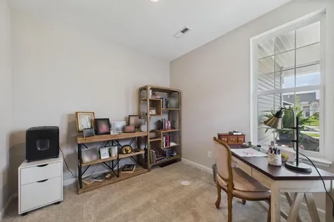 196 Liberty Heights Drive Chaska MN 55318