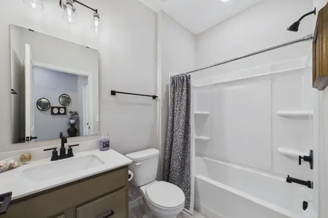 196 Liberty Heights Drive Chaska MN 55318