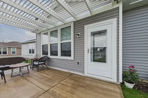 196 Liberty Heights Drive Chaska MN 55318