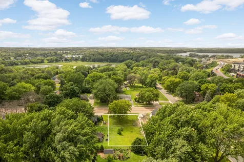 8115 Victoria Drive Victoria MN 55386