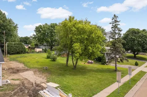 8115 Victoria Drive Victoria MN 55386