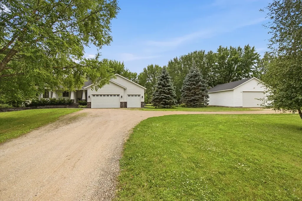 7135 167th Street E Prior Lake MN 55372