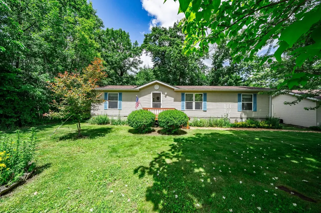 202 Riverwood Court Randall MN 56475