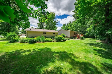 202 Riverwood Court Randall MN 56475