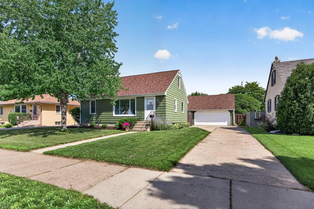 132 Spruce Street W South Saint Paul MN 55075