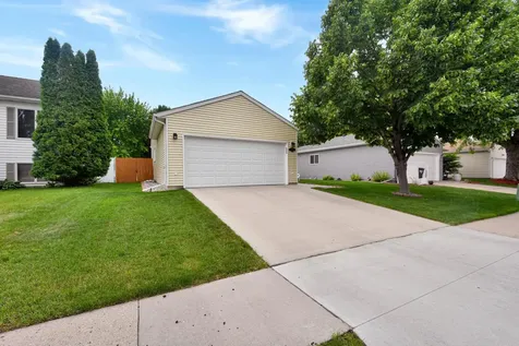 1510 28th Avenue S Fargo ND 58103