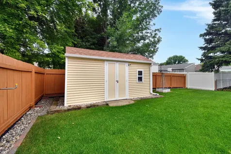 1510 28th Avenue S Fargo ND 58103
