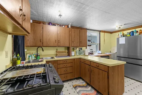 553 Manomin Avenue Saint Paul MN 55107
