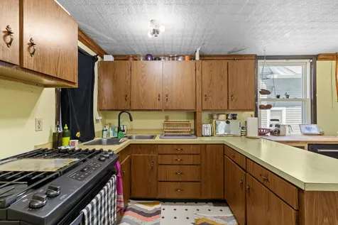 553 Manomin Avenue Saint Paul MN 55107