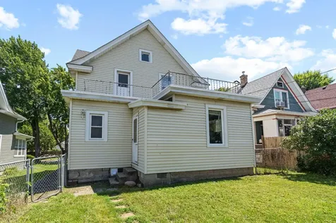 553 Manomin Avenue Saint Paul MN 55107