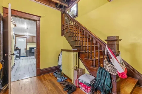 553 Manomin Avenue Saint Paul MN 55107