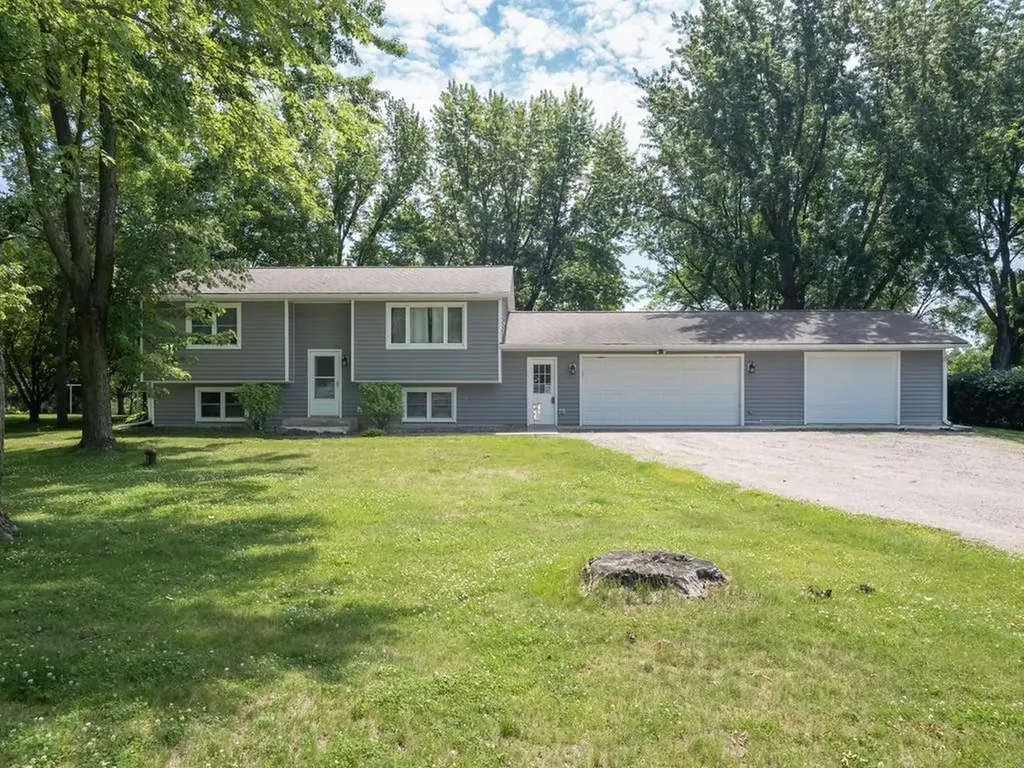 5590 Jeffery Avenue SW Howard Lake MN 55349