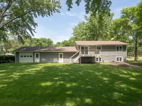 5590 Jeffery Avenue SW Howard Lake MN 55349