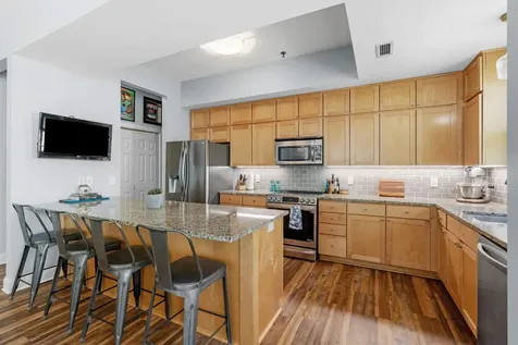 633 Dayton Avenue Saint Paul MN 55104