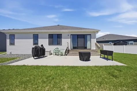 6702 72nd Avenue S Horace ND 58047