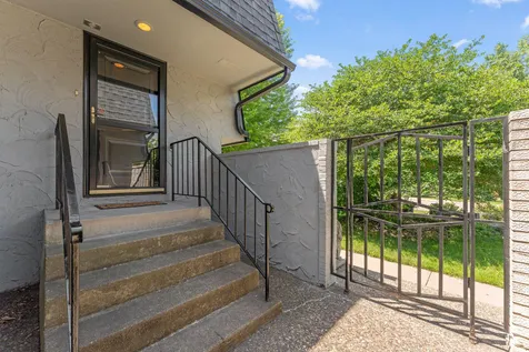6435 Vernon Avenue S Edina MN 55436