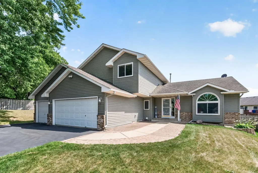 12628 Dutch Court Apple Valley MN 55124