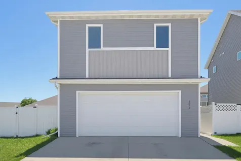 5072 43rd Avenue S Fargo ND 58104