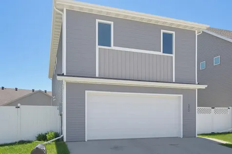 5072 43rd Avenue S Fargo ND 58104