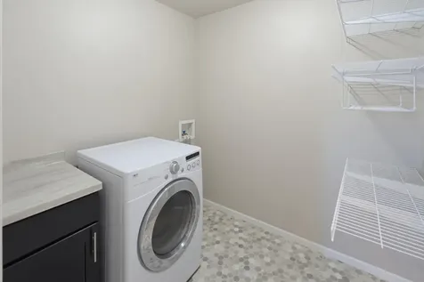 5072 43rd Avenue S Fargo ND 58104