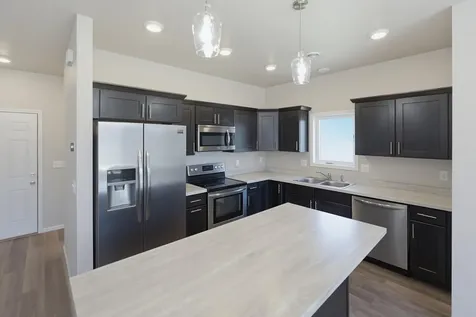 5072 43rd Avenue S Fargo ND 58104