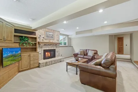 5025 W 94th Street Bloomington MN 55437