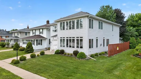 118 Lawrence Boulevard E Wabasha MN 55981
