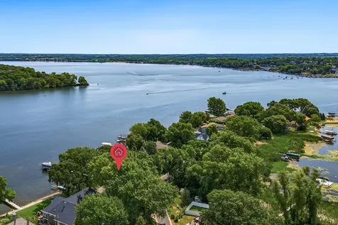 12 Point Drive Waconia MN 55387