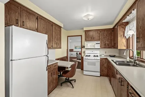 12 Point Drive Waconia MN 55387