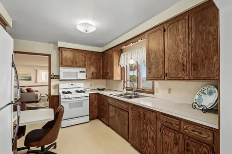 12 Point Drive Waconia MN 55387