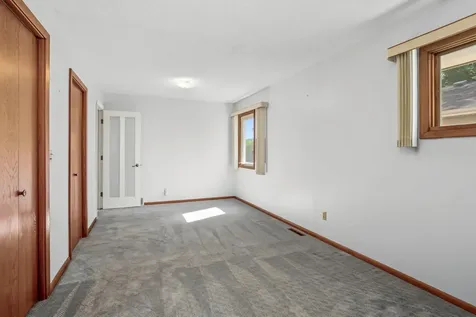 12 Point Drive Waconia MN 55387