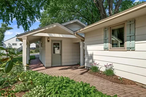 12 Point Drive Waconia MN 55387