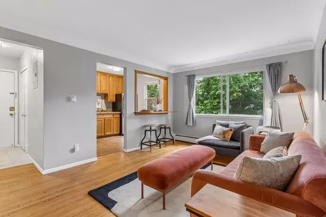 656 Ashland Avenue Saint Paul MN 55104